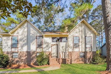 21 Eddings Ln Alabaster, AL 35007